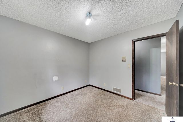 3735 S Folsom Street, Lincoln, NE 68522