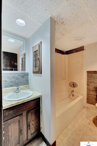 3735 S Folsom Street, Lincoln, NE 68522