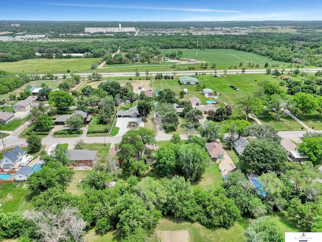 3735 S Folsom Street, Lincoln, NE 68522