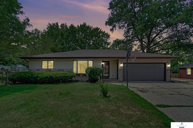 3735 S Folsom Street, Lincoln, NE 68522