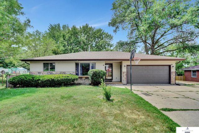 3735 S Folsom Street, Lincoln, NE 68522