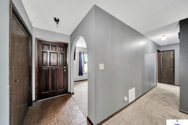 3735 S Folsom Street, Lincoln, NE 68522