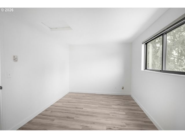 1704 MINDA Dr, Eugene, OR 97401