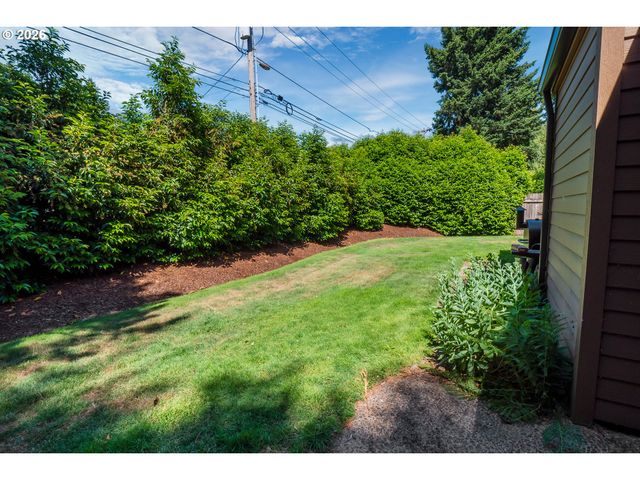 1704 MINDA Dr, Eugene, OR 97401