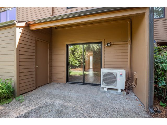 1704 MINDA Dr, Eugene, OR 97401