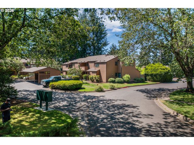 1704 MINDA Dr, Eugene, OR 97401