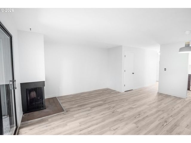 1704 MINDA Dr, Eugene, OR 97401