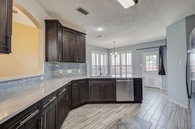 1726 Northampton Drive, Rowlett, TX 75089