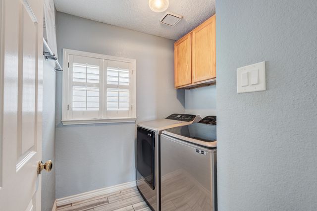 1726 Northampton Drive, Rowlett, TX 75089