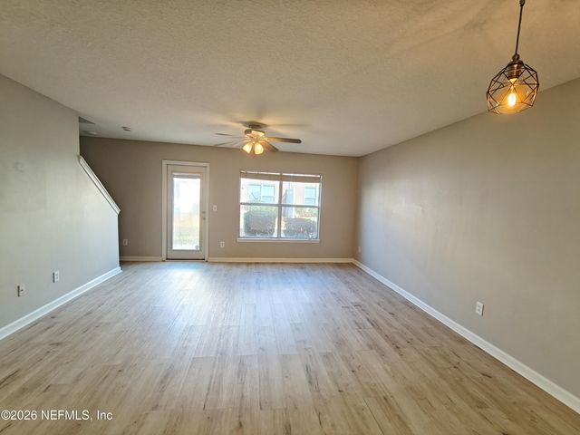 1500 CALMING WATER Drive 403, Fleming Island, FL 32003