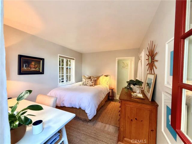 2344 Glenneyre Street, Laguna Beach, CA 92651