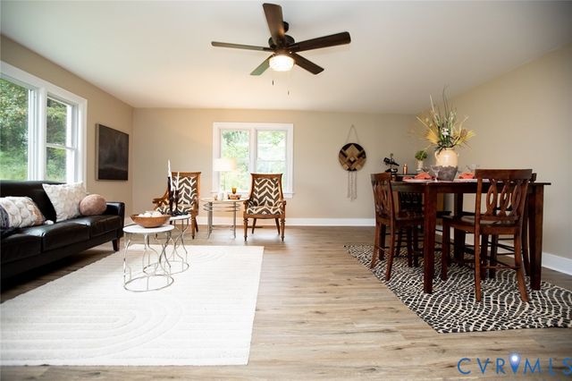 3153 Third St, Farmville, VA 23901