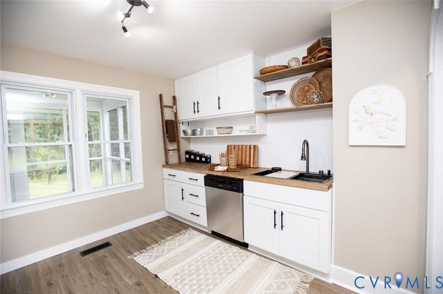 3153 Third St, Farmville, VA 23901