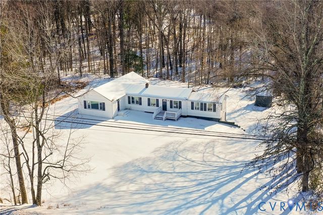 3153 Third St, Farmville, VA 23901