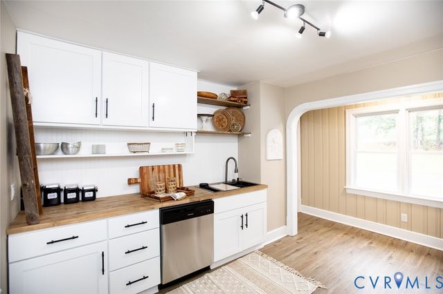 3153 Third St, Farmville, VA 23901