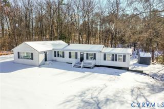 3153 Third St, Farmville, VA 23901