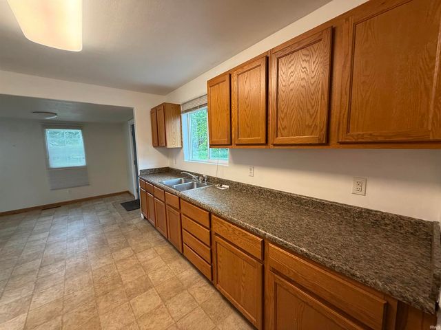 830 S Meade Street, South Bend, IN 46619