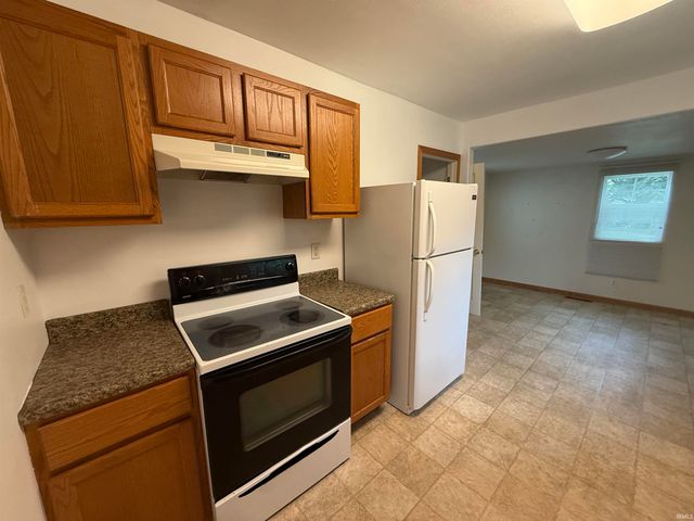 830 S Meade Street, South Bend, IN 46619