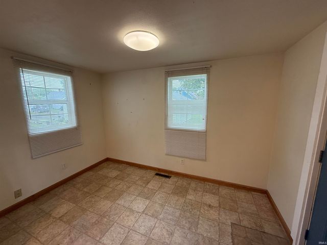 830 S Meade Street, South Bend, IN 46619
