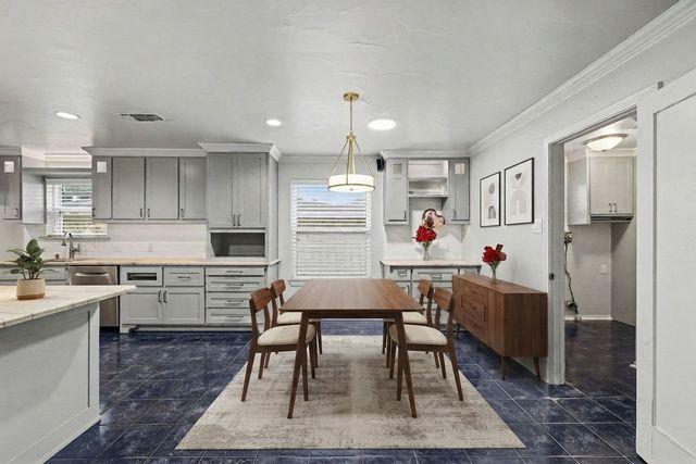 2408 Winewood Lane, Arlington, TX 76013