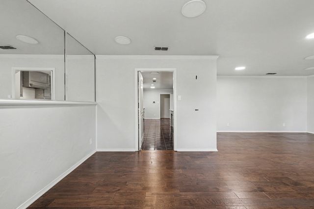 2408 Winewood Lane, Arlington, TX 76013