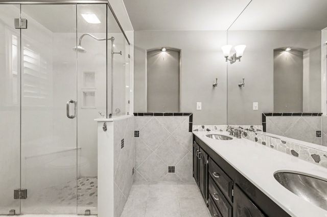 2408 Winewood Lane, Arlington, TX 76013