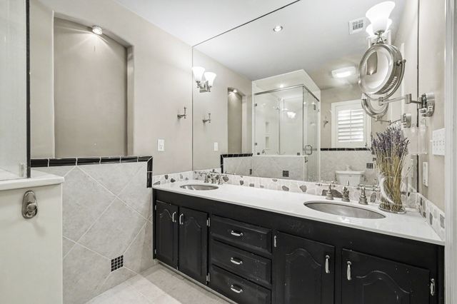 2408 Winewood Lane, Arlington, TX 76013