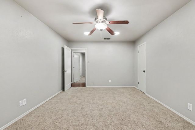 2408 Winewood Lane, Arlington, TX 76013