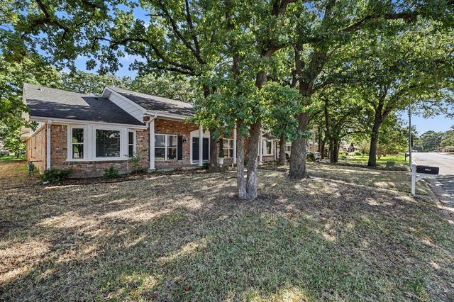 2408 Winewood Lane, Arlington, TX 76013