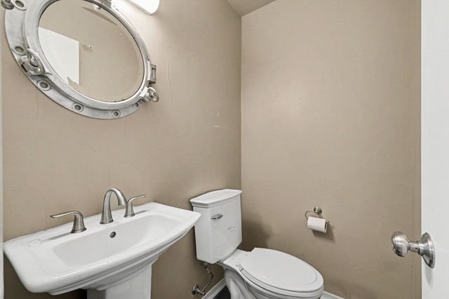 2408 Winewood Lane, Arlington, TX 76013