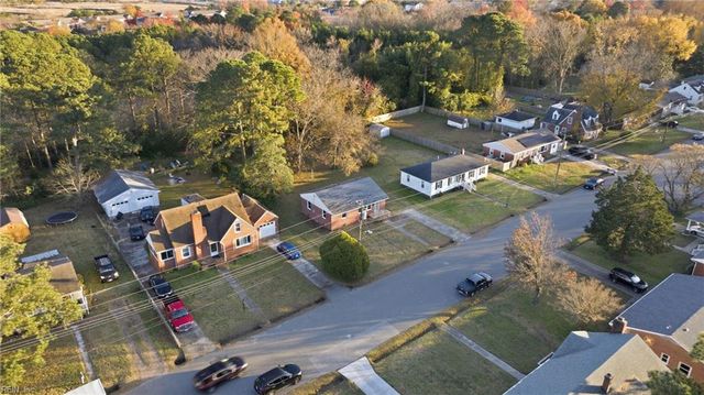 26 Westminister DR, Hampton, VA 23666