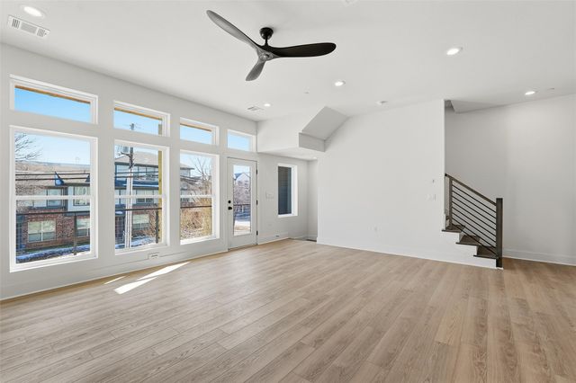 2202 N Carroll Avenue, Dallas, TX 75204