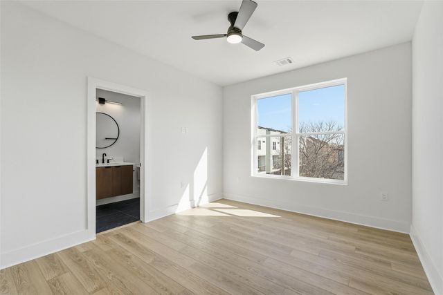 2202 N Carroll Avenue, Dallas, TX 75204