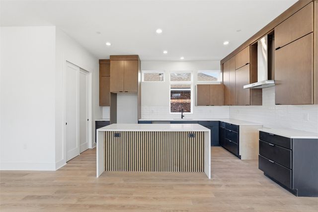 2202 N Carroll Avenue, Dallas, TX 75204