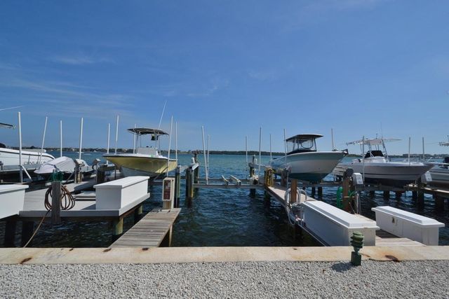 2424 N FEDERAL Highway 309, Boynton Beach, FL 33435