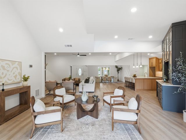 105 Meadow Oak Court, Double Oak, TX 75077