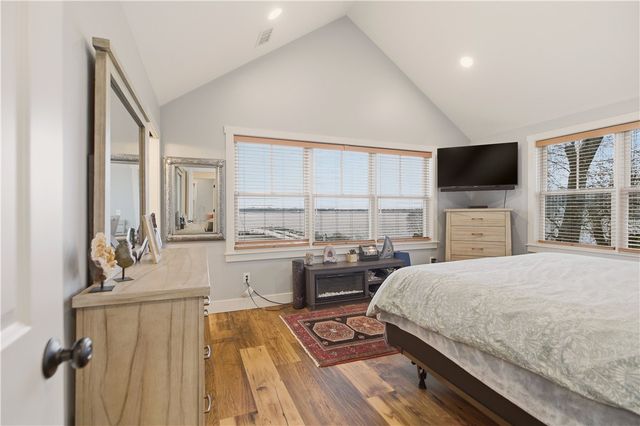 1124 Narragansett Boulevard, Cranston, RI 02905