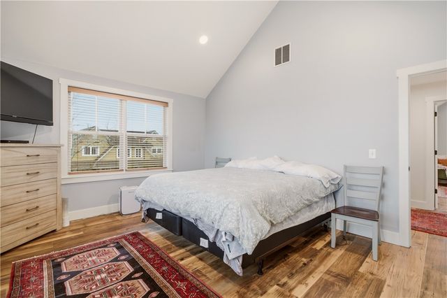 1124 Narragansett Boulevard, Cranston, RI 02905