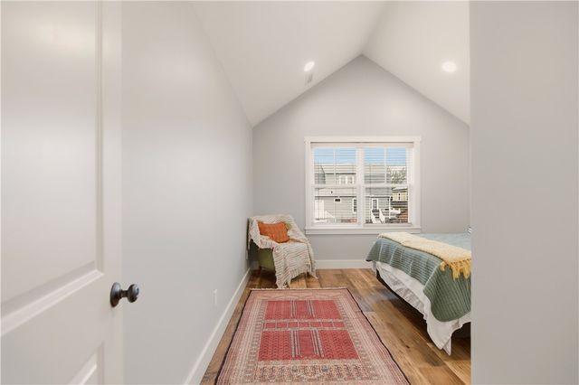 1124 Narragansett Boulevard, Cranston, RI 02905