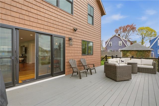 1124 Narragansett Boulevard, Cranston, RI 02905