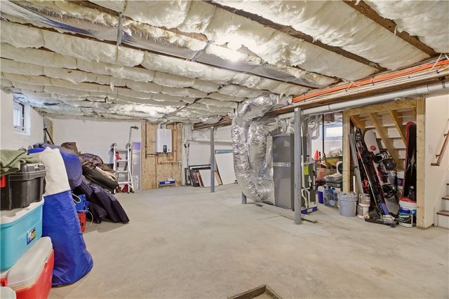 1124 Narragansett Boulevard, Cranston, RI 02905