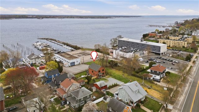 1124 Narragansett Boulevard, Cranston, RI 02905