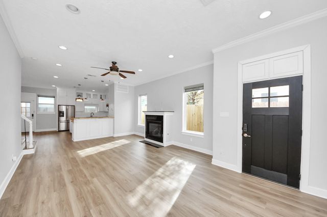 1320 Dorothy Street, Houston, TX 77008