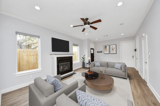 1320 Dorothy Street, Houston, TX 77008