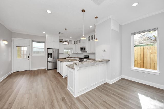 1320 Dorothy Street, Houston, TX 77008