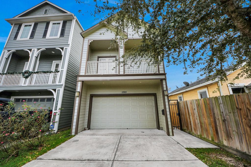 1320 Dorothy Street, Houston, TX 77008