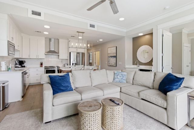 203 Henderson Resort Way 4101, Destin, FL 32541