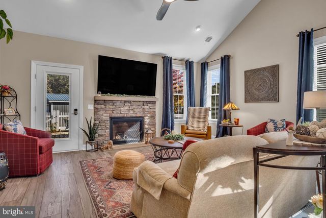 99 FEDERAL DRIVE, Mechanicsburg, PA 17050