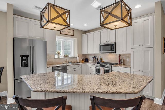 99 FEDERAL DRIVE, Mechanicsburg, PA 17050