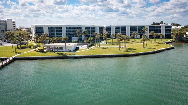 300 Intracoastal Place 403, Jupiter, FL 33469